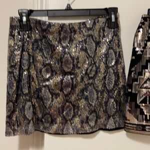 Express XS sequin mini skirt EUC worn once